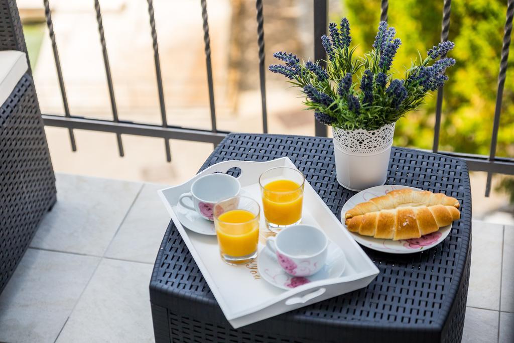 מאלינסקה Apartments & Rooms Milcetic M מראה חיצוני תמונה