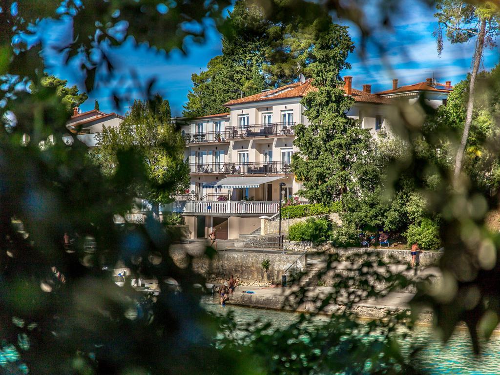 מאלינסקה Apartments & Rooms Milcetic M מראה חיצוני תמונה