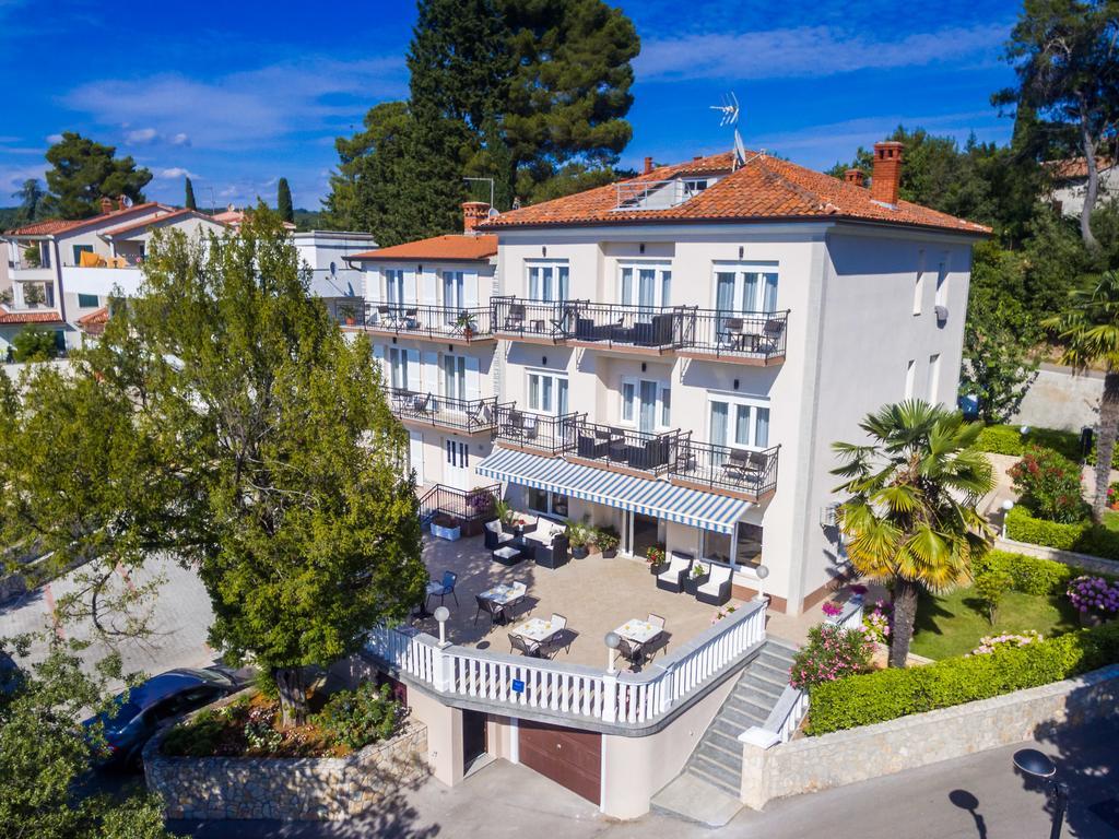 מאלינסקה Apartments & Rooms Milcetic M מראה חיצוני תמונה