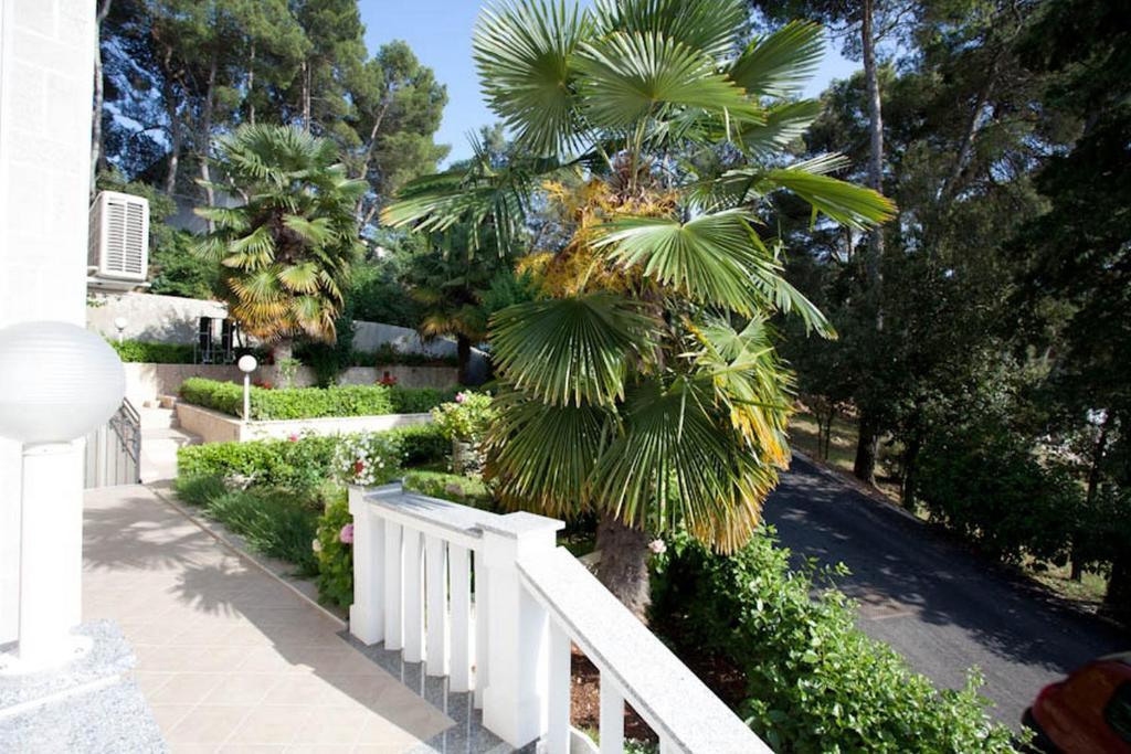 מאלינסקה Apartments & Rooms Milcetic M מראה חיצוני תמונה