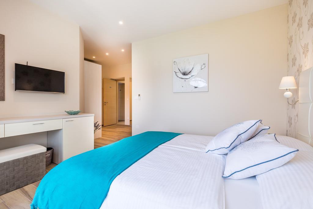 מאלינסקה Apartments & Rooms Milcetic M מראה חיצוני תמונה